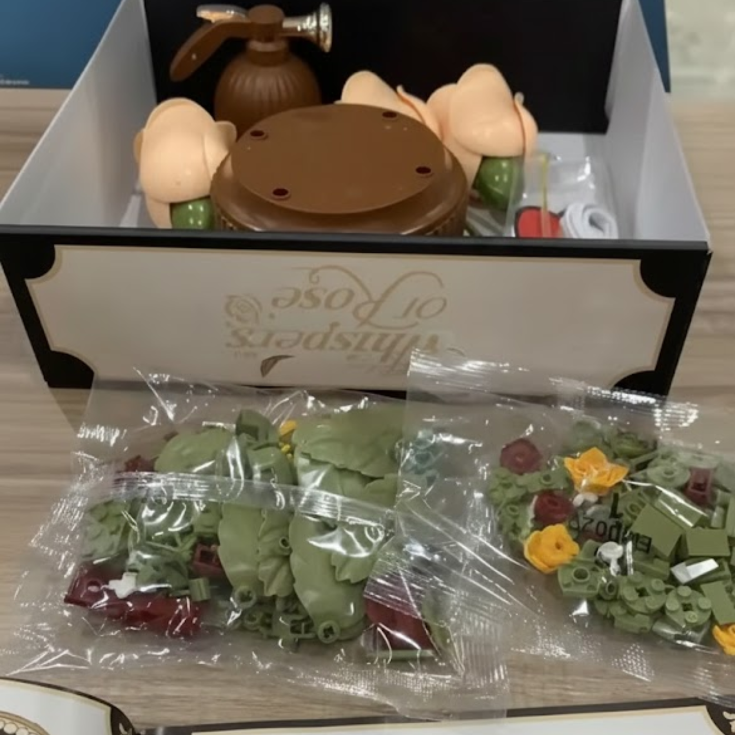 MagicBloom™ – bukiet róż z klocków 26cm